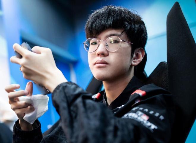 shanks小炮持续重火力压制 AL凶猛攻势24分钟速推JDG赢下首局